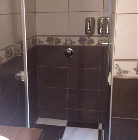 Garni Contact 3*