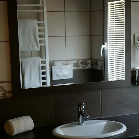 Garni Contact 3*