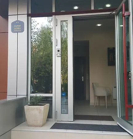 Garni Contact Hotel 3*