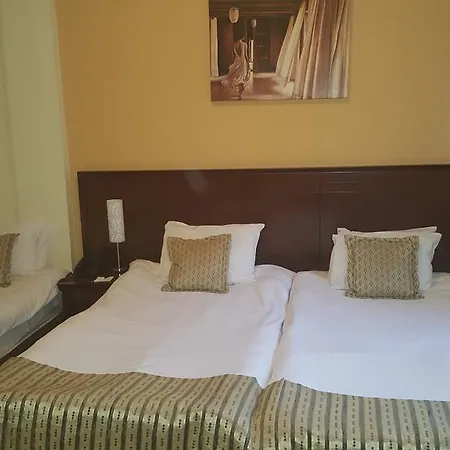 Garni Contact 3*